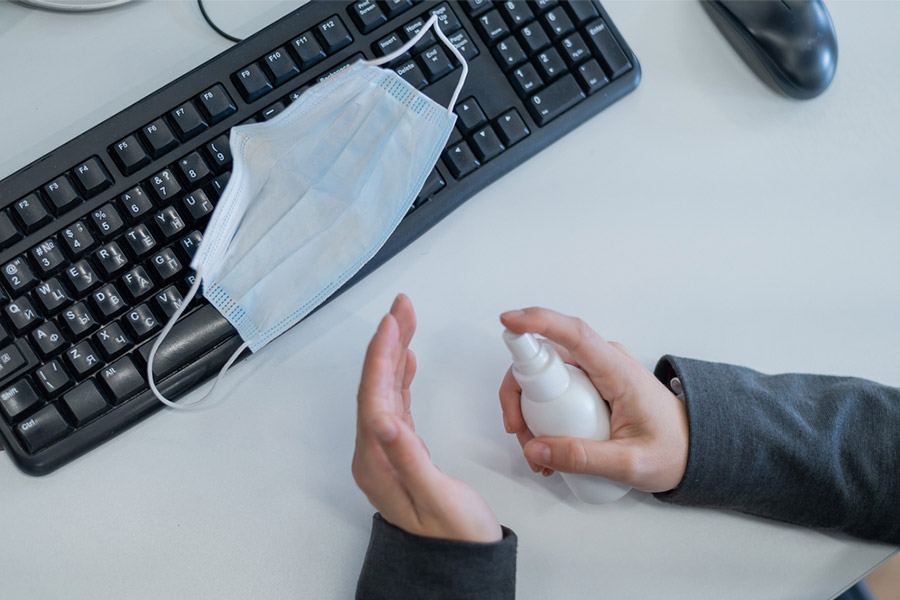 Jalani WFO dengan Aman