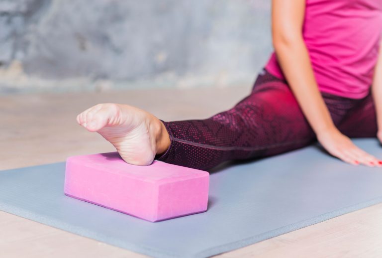 Yoga-Block-Berbagai-Alat-Olahraga-Dari-Rumah