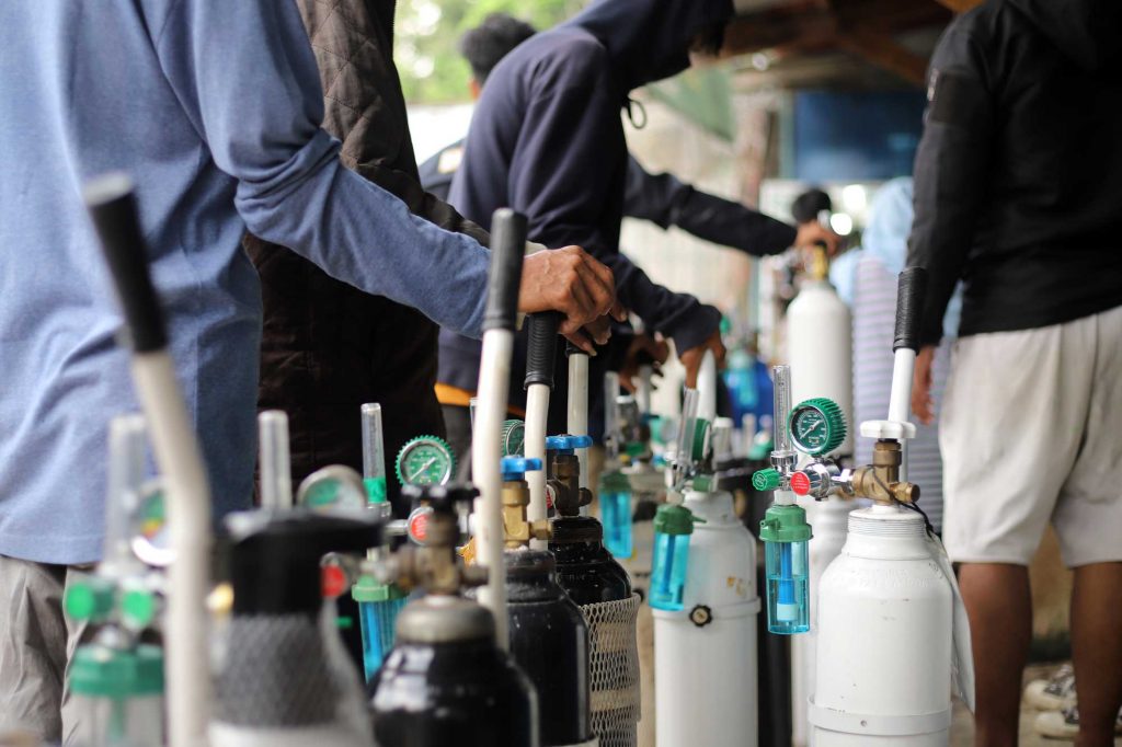 Jangan-Lengah-Waspada-Gelombang-3-Covid-19-di-Akhir-Tahun