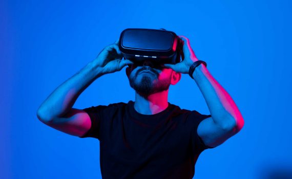 Tren-Baru-Investasi-Properti-2022-Beli-Lahan-Virtual-di-Metaverse