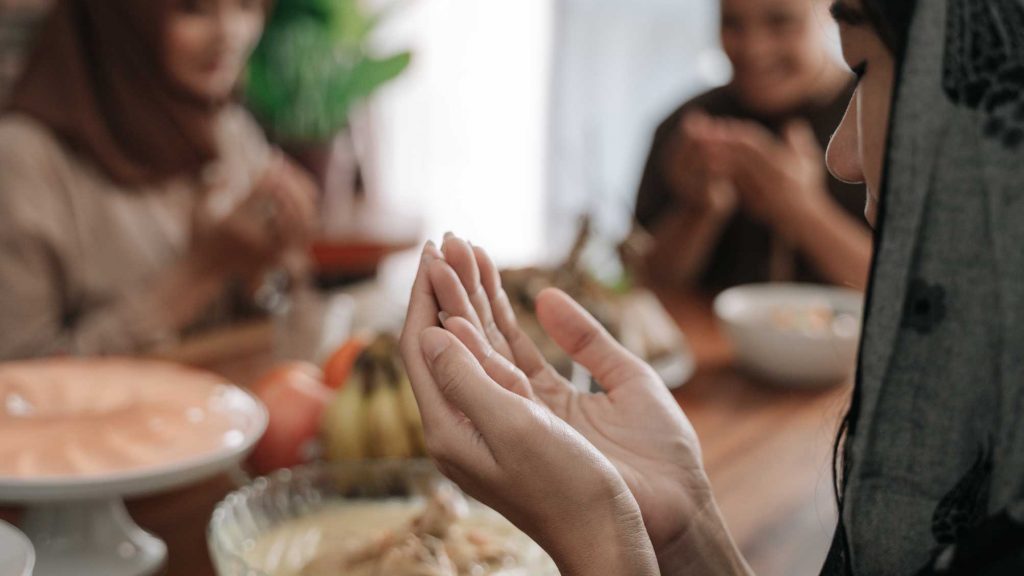 Menjalani Bulan Puasa dengan Hemat, Ini Dia Triknya