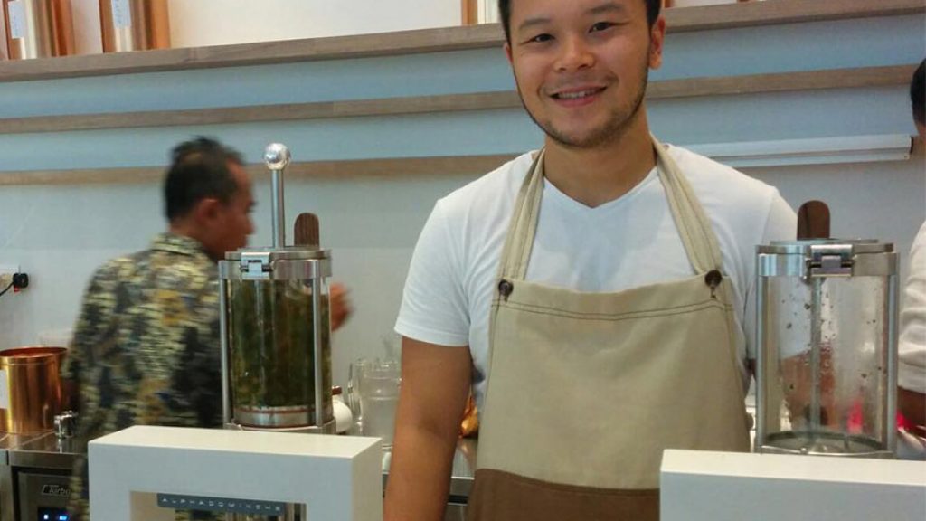 Pemilik Kopi Kenangan Edward Tirtanata astra life